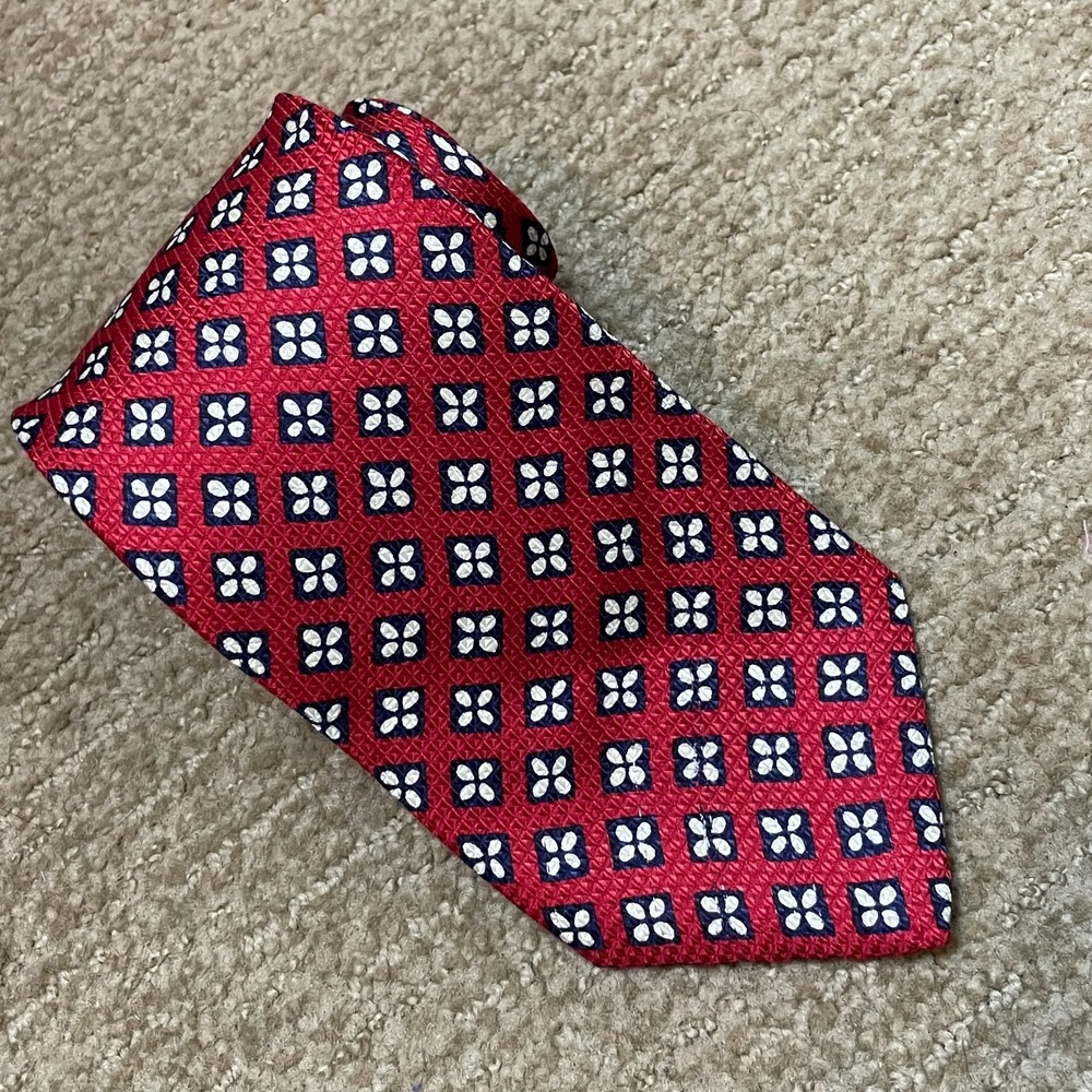 Brooks Brothers Makers 100% Silk Red Blue White Geometric Tie 3.75" x 59"